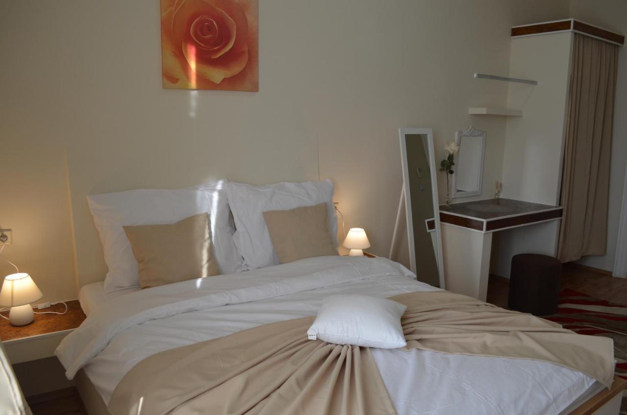 Rooms & Apartments Infinity Rijeka Exterior foto