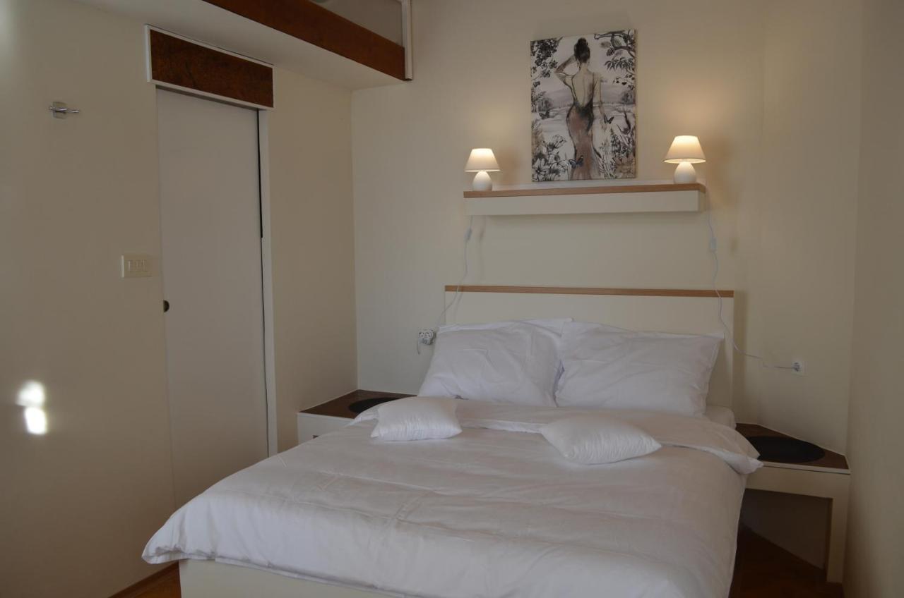 Rooms & Apartments Infinity Rijeka Exterior foto